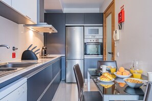 Fridge, microwave, oven, dishwasher