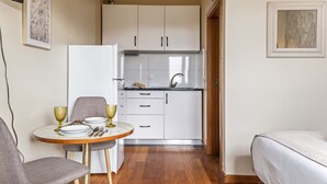 Coffee/tea maker, fridge, microwave, electric kettle