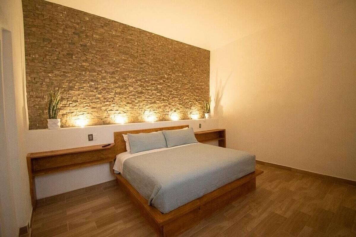 Business kamer | Luxe beddengoed, Select Comfort-bedden, geluiddichte muren, gratis wifi