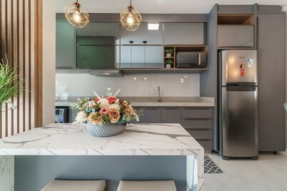 833-Apartamento 2 suítes em Bombinhas