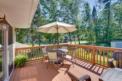 Saratoga Springs Haven w/ Pool + Fire Pit!