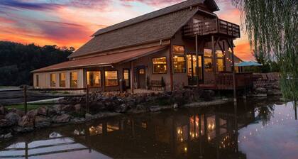 Luxe Waterfront Mtn Views Bowling Pool Pickleball