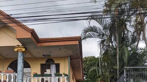 Bagian depan properti