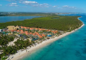 Exterior - Dreams Flora Resort & Spa - All Inclusive (Punta Cana)