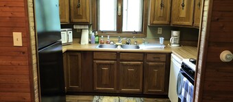 Quiet Cabin on the Wapsipinicon with great views and fishing