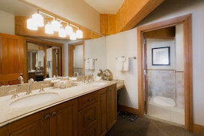 Shower - Luxury Four Bedroom Townhouse by RedAwning (Park City)