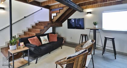 Rustic chic guesthouse located right next to HSU & Hendrick Medical Center