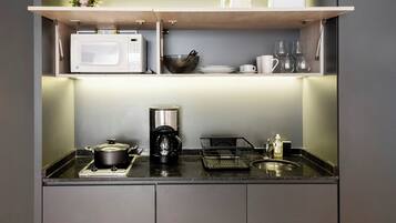 Appartement | Privékeuken | Een waterkoker, een elektrische oven