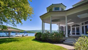 Terrace/patio - Peaceful Sanctuary: “The Definition of Lakefront Luxury” (Naples)