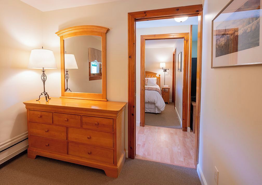 2 bedrooms, iron/ironing board, Internet, bed sheets