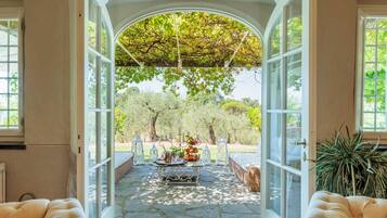 Villa | 8 bedrooms, WiFi