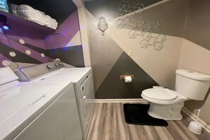 Combined shower/tub