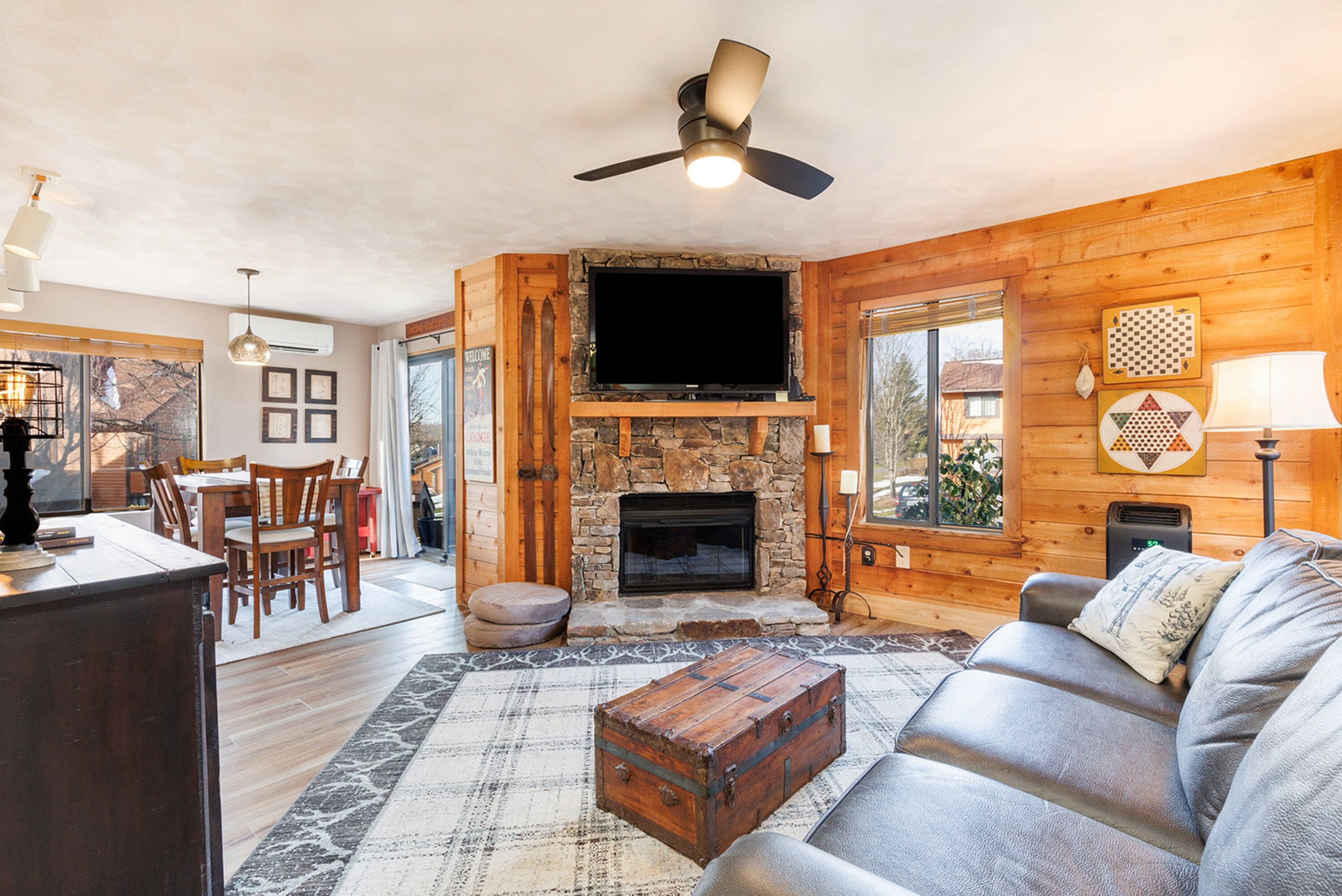 32-吋平面電視、有線頻道、電視