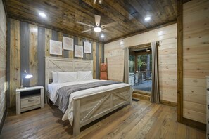 6 habitaciones, escritorio y tabla de planchar con plancha 