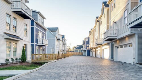 Linda by Avantstay Lovely 4BR Condo in Heart of Nashville