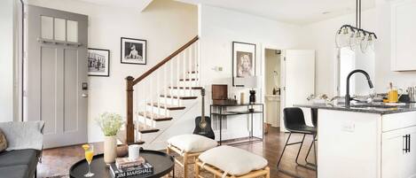 디지털 채널 시청이 가능한 55인치 TV, 스트리밍 서비스