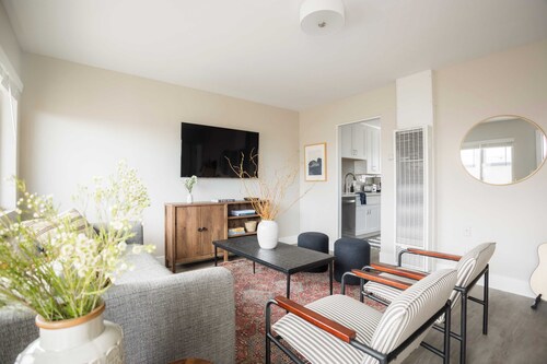 Seashore IV by Avantstay Comfortable La Jolla Flat 5mins From the Beach!