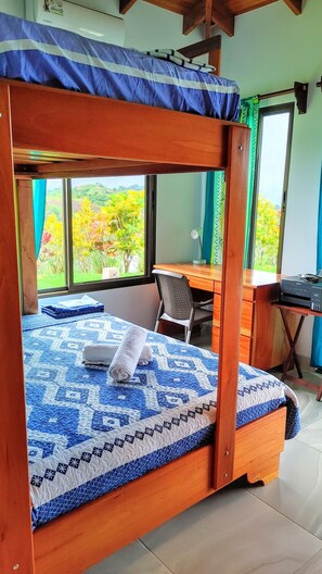 3 bedrooms, free WiFi, bed sheets
