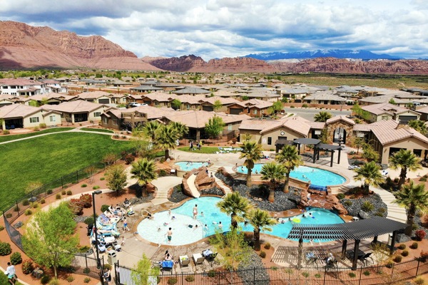 AuĂenpool, beheizter Pool