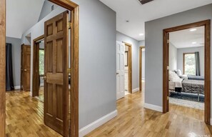 7 室のベッドルーム、アイロン / アイロン台、旅行用ベビーベッド、WiFi (無料)