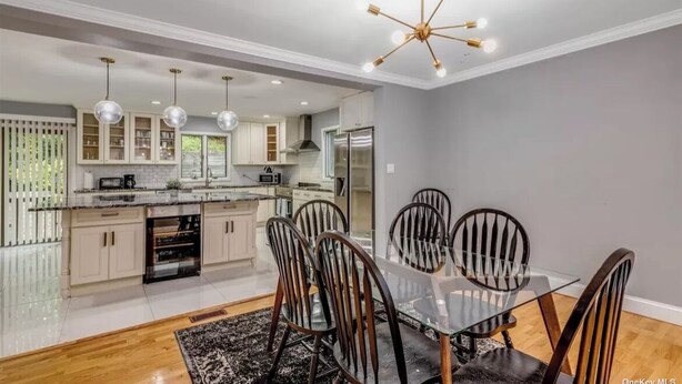 Private kitchen - Huntington Northport Spacious Gorgeous Getaway for family reunion or business (Northport)