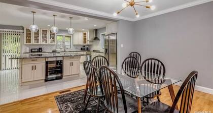 Spacious Gorgeous Getaway perfect for family reunion or business