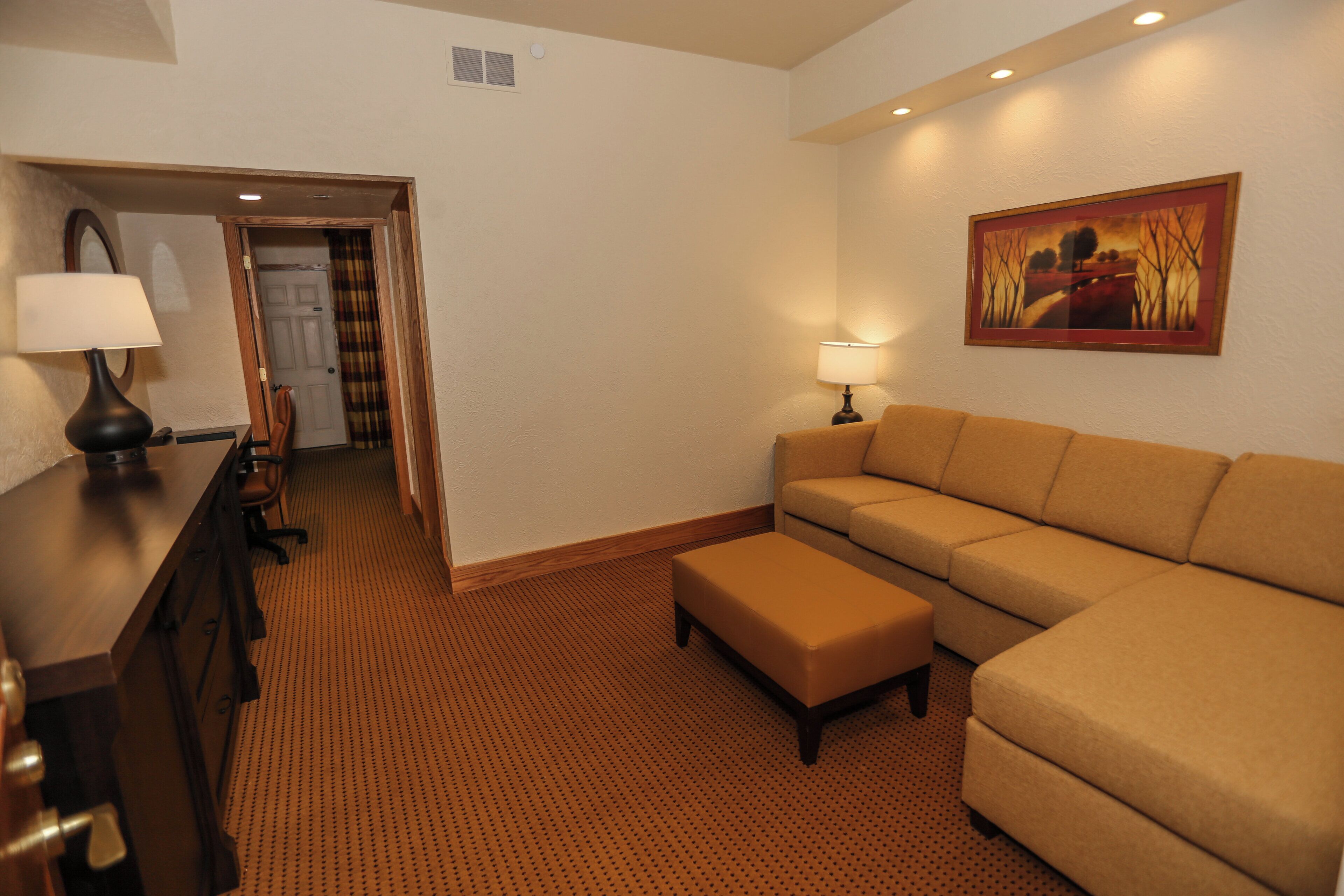 Junior Suite, Multiple Beds | Living room | Flat-screen TV