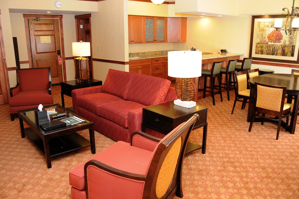 Slopeside Hotel by Seven Springs Resort Reviews, Deals & Photos 2024 ...