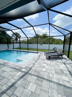 A heated pool - Villa Tranquility near Boca Grande Beach (Port Charlotte)