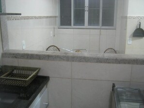 Geladeira, cooktop, liquidificador