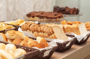 Tägliches inbegriffenes Frühstücksbuffet