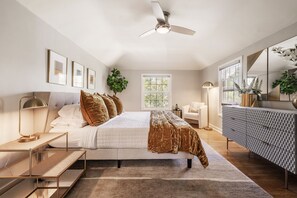 3 bedrooms, desk, iron/ironing board, travel cot - BEST LOCATION DOWNTOWN, DESIGNER FURNISHINGS (Salt Lake City)