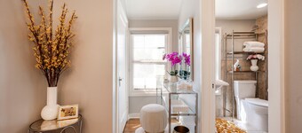 BEST LOCATION DOWNTOWN, DESIGNER FURNISHINGS