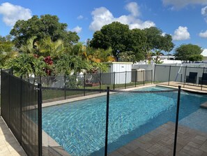 Udendørs pool