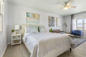 Desk, iron/ironing board, free WiFi, bed sheets - Expansive Beach View! ☀ Steps from the Beach! (Daytona Beach)