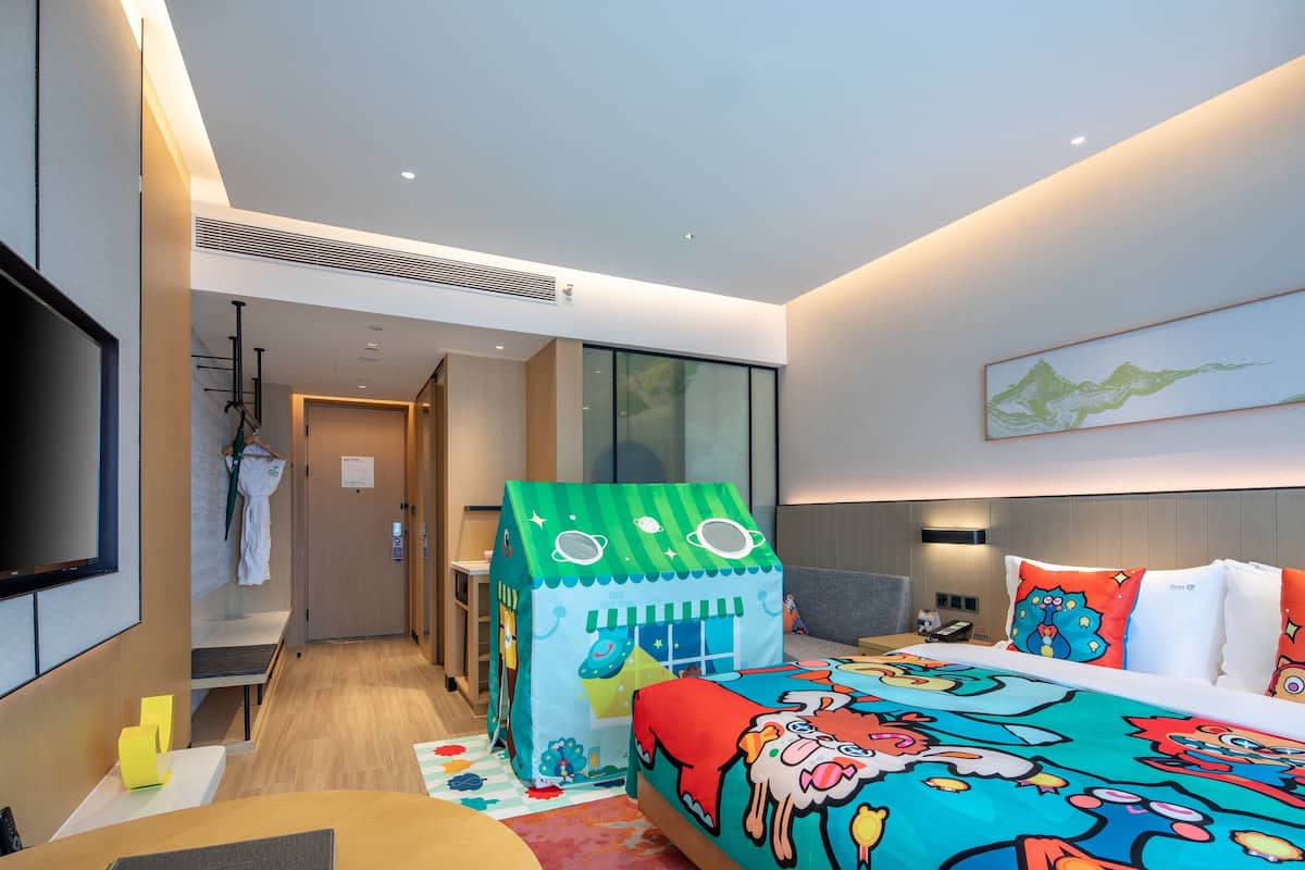 Phòng Tiêu chuẩn, 1 giường cỡ king (Kids Theme) | 1 phòng ngủ, bộ đồ giường cao cấp, chăn bông, minibar