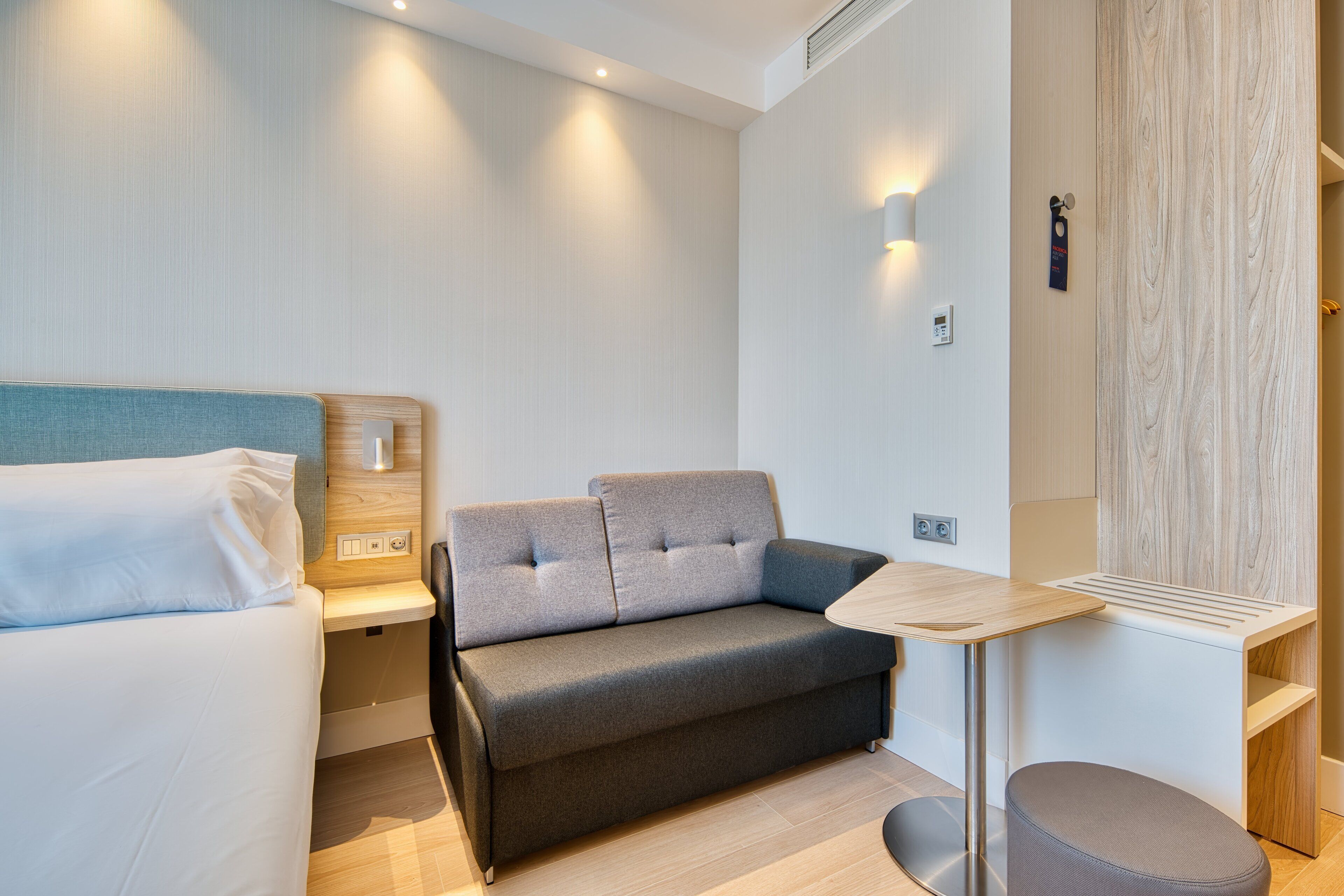 Foto - Holiday Inn Express - Madrid - Airport by IHG