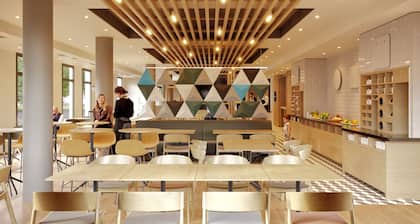 Holiday Inn Express Marne La Vallee Val D Europe by IHG