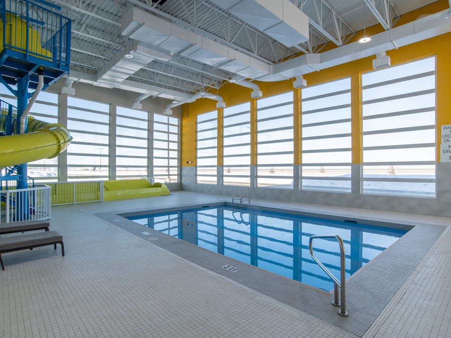 Een binnenzwembad