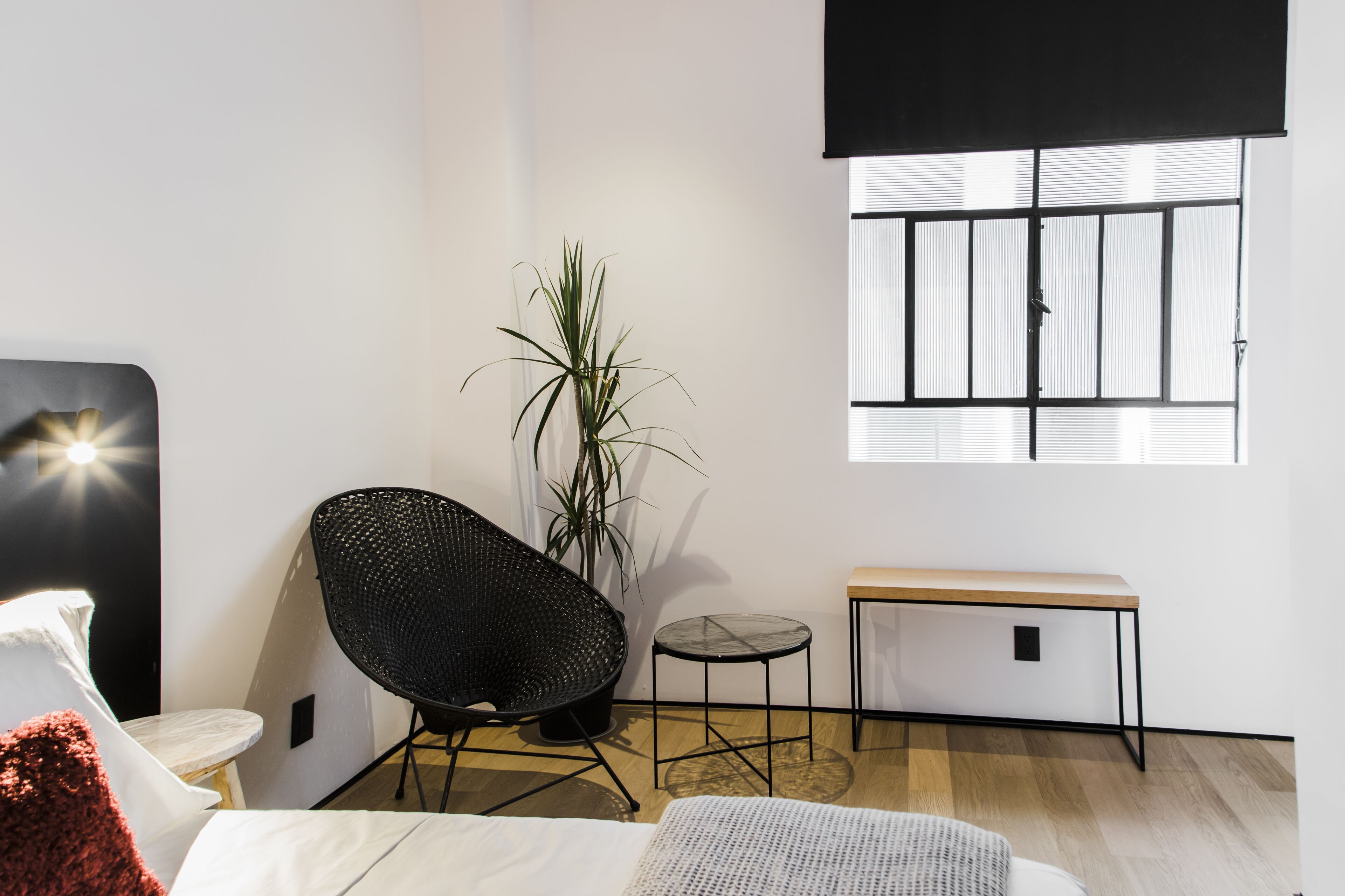 deluxe double room | free minibar, in-room safe, blackout curtains, soundproofing