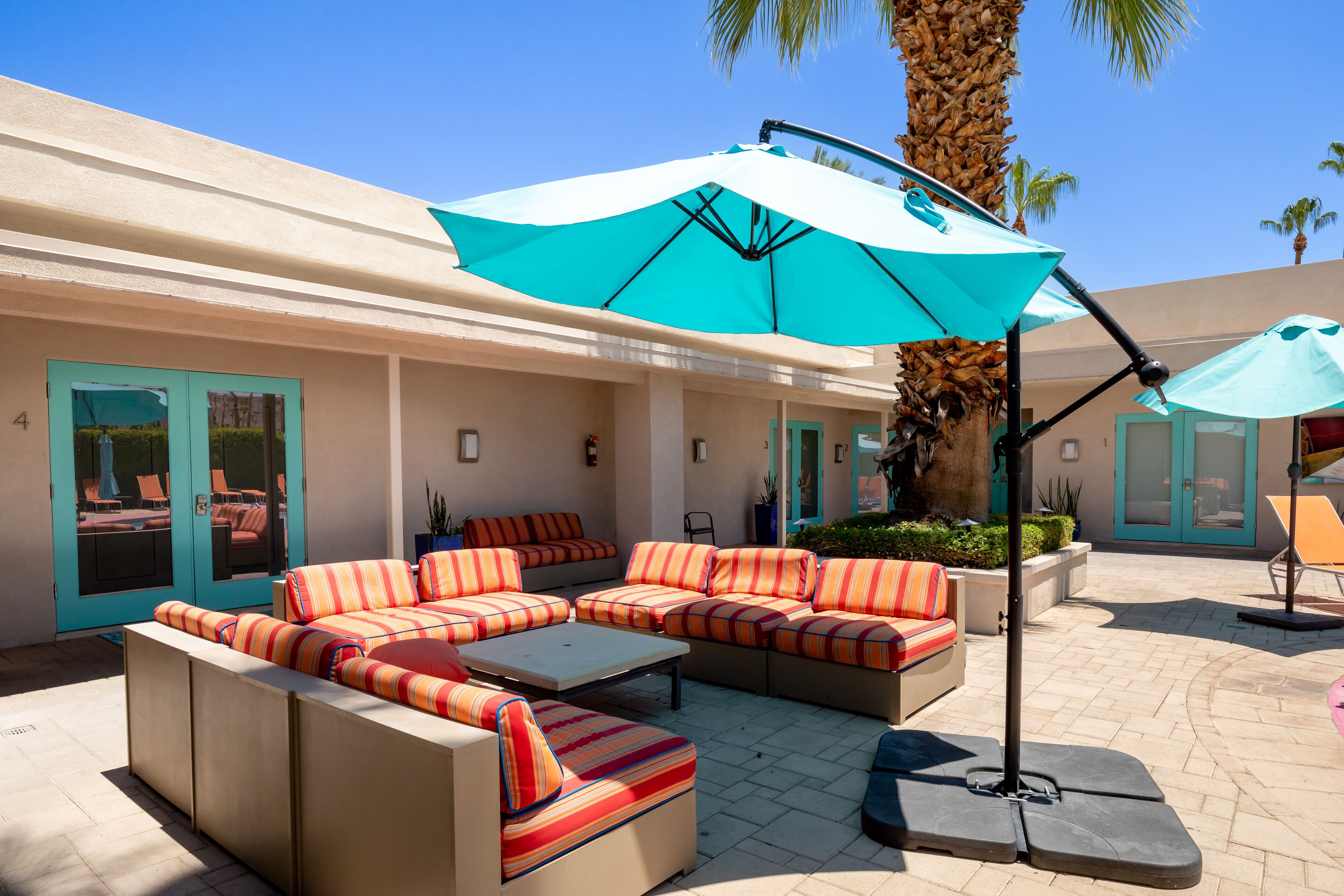 room, 1 king bed, fireplace (el noa noa #1) | balcony