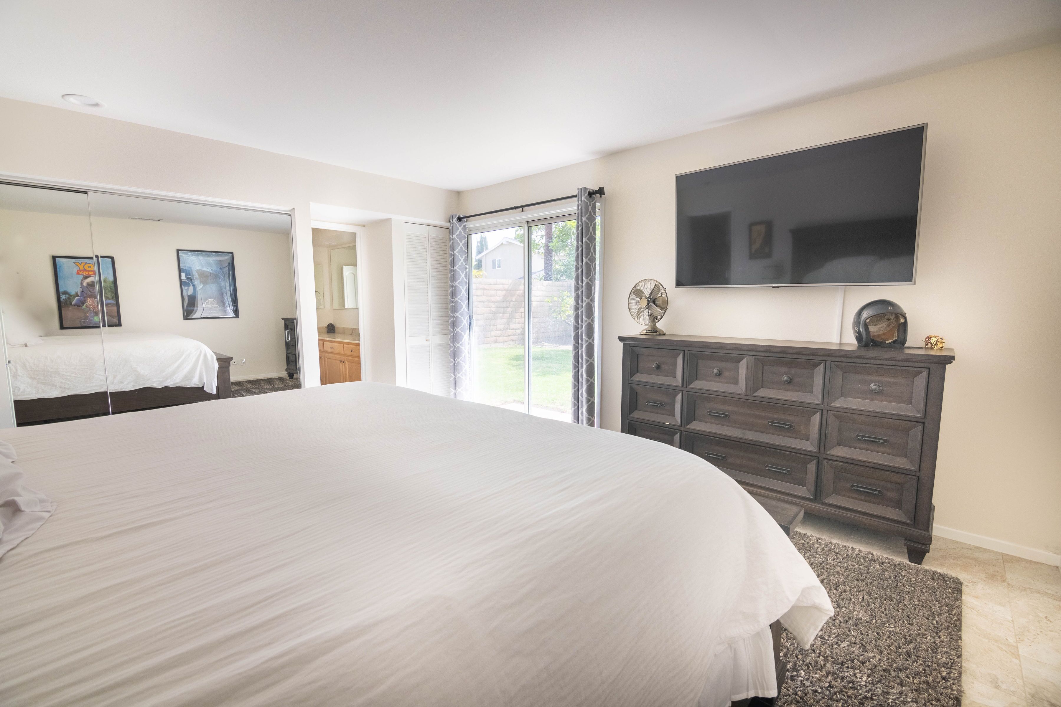 4 bedrooms, travel crib, free WiFi, bed sheets