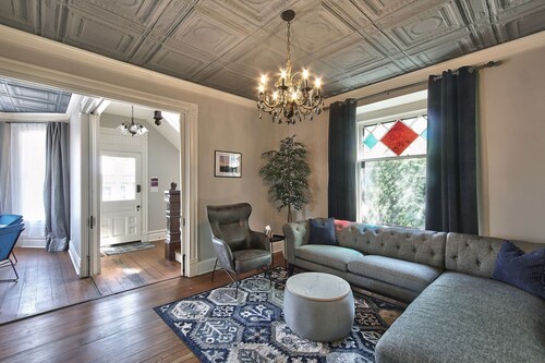 HISTORICAL VICTORIAN, BEAUTIFULLY RESTORED