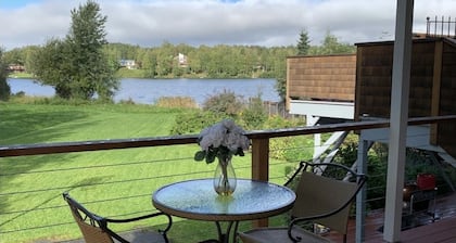 Lake view 2 bedroom with kitchen and balcony