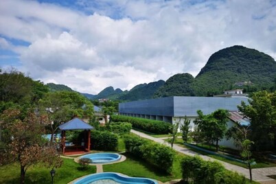 Yingxi Tangquan Resort