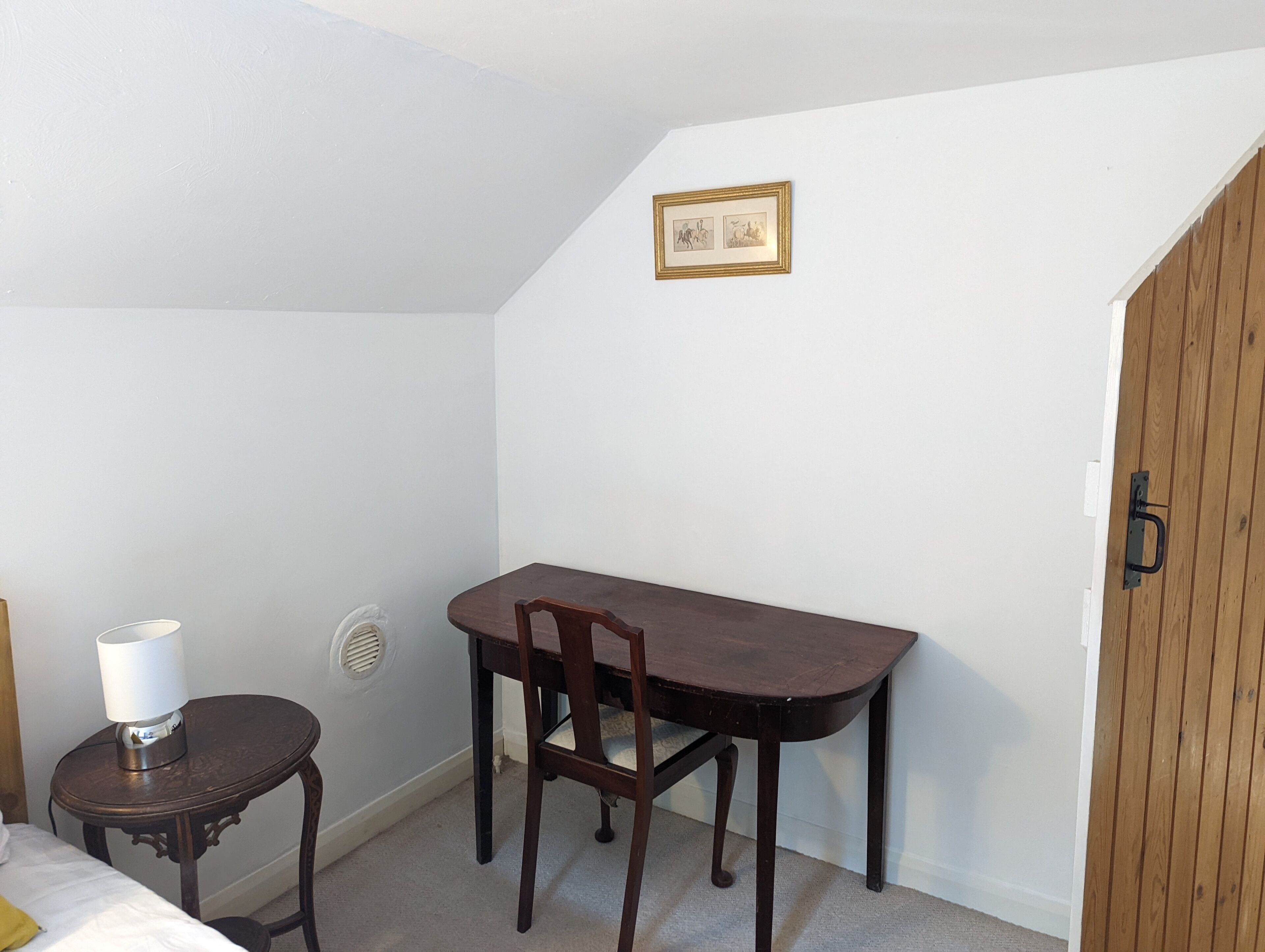 2 bedrooms, desk, free WiFi, bed sheets