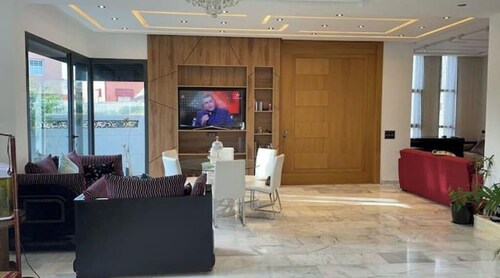 Magnifique Villa? Avec Piscine?