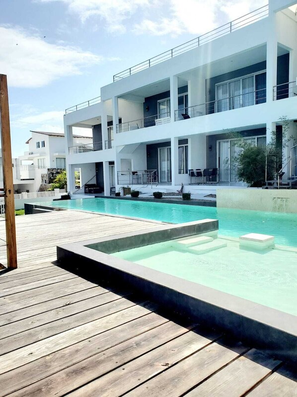 Alberca al aire libre 