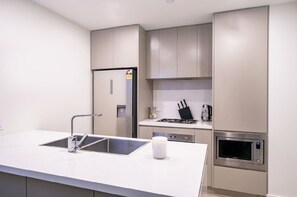 Fridge, microwave, oven, dishwasher