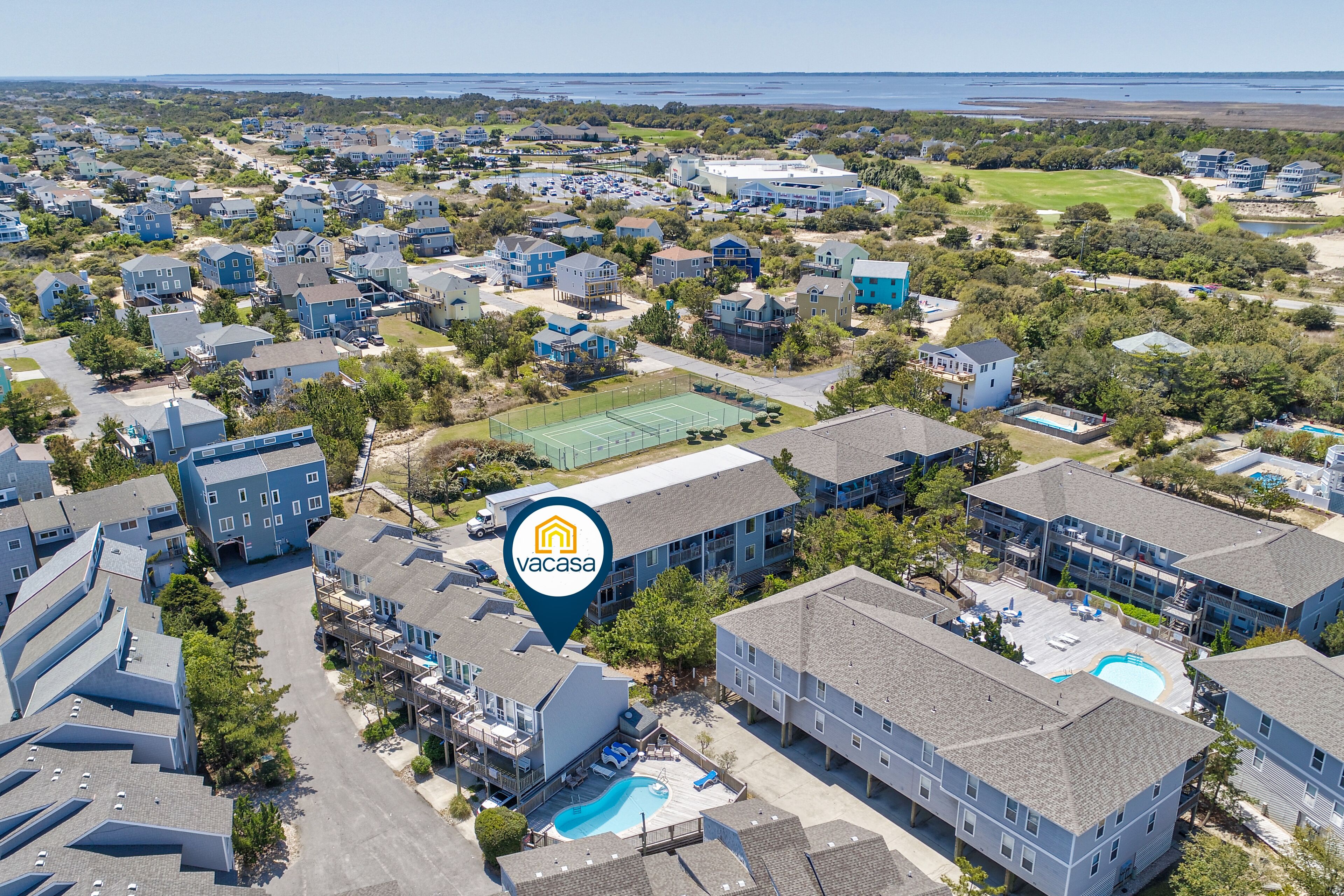 Oceanside condo with pool, tennis, 2 balconies, central AC, & washer/dryer